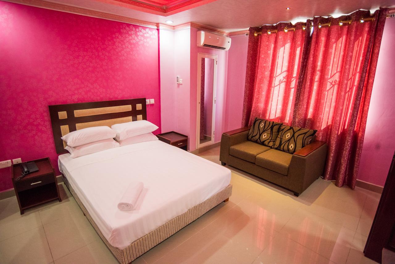 Euro Hotel And Apartments Dar es Salaam Buitenkant foto